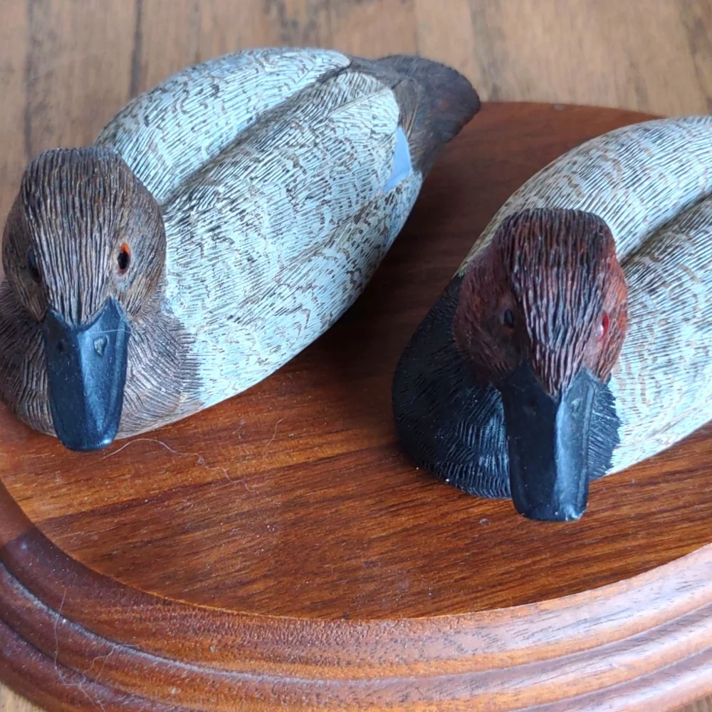 Vintage Hand Carved Small Wood Ducks on Base - Picture 3 of 6